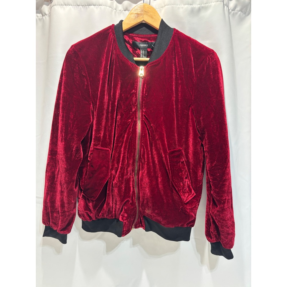 New Forever 21 Bomber Jacket Womens Medium Red Velvet Zip Up Ribbed Trim